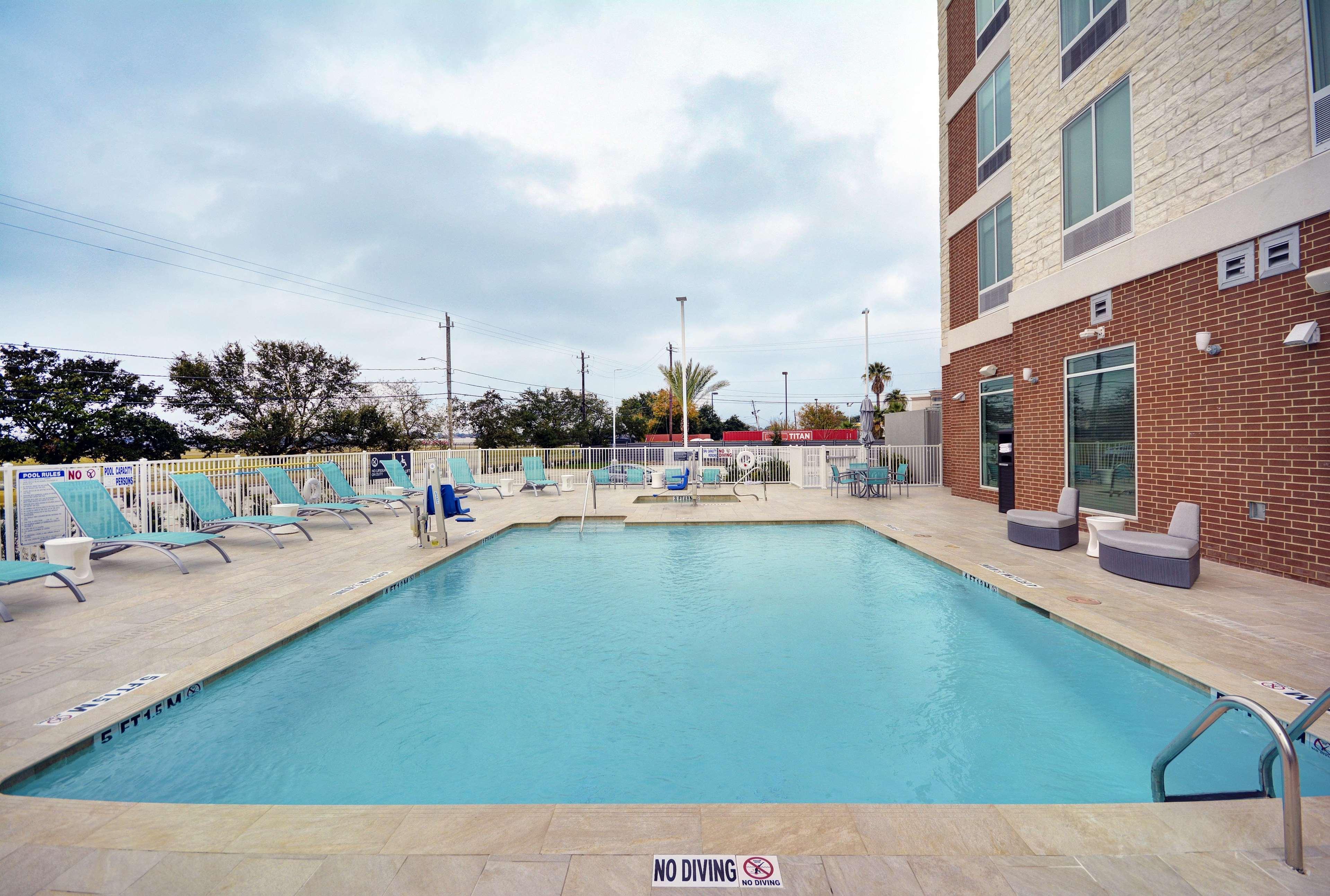 Hilton Garden Inn Houston Hobby Airport Bagian luar foto